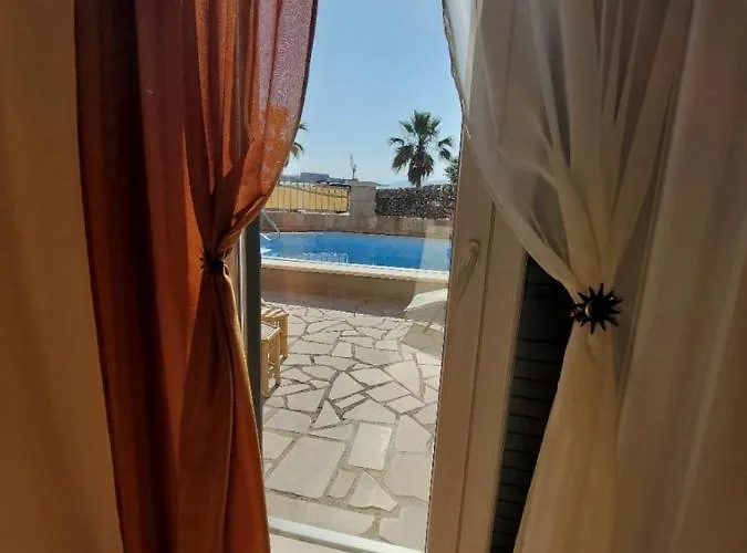 Maris شقة